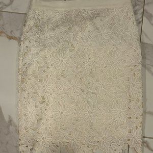Ann Taylor Floral Lace Pencil Skirt Size 6 EUC